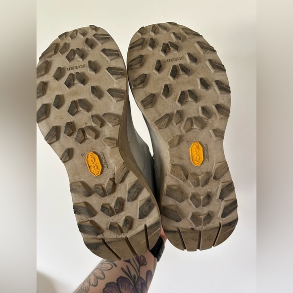 Arc'teryx KOPEC MID GTX BOOT WOMEN'S Size 6 Solitude / Rune - Picture 5 of 10